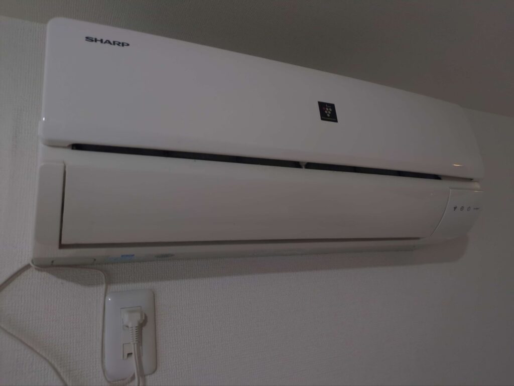 シャープ製AC-286FTの洗浄前外観